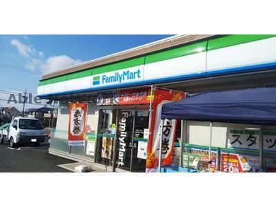 コンビニ　ファミリーマート春日井下条一丁目店（コンビニ）まで565m