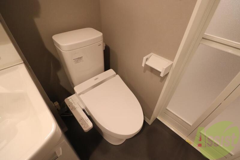 トイレ　清潔感のある白いお手洗い