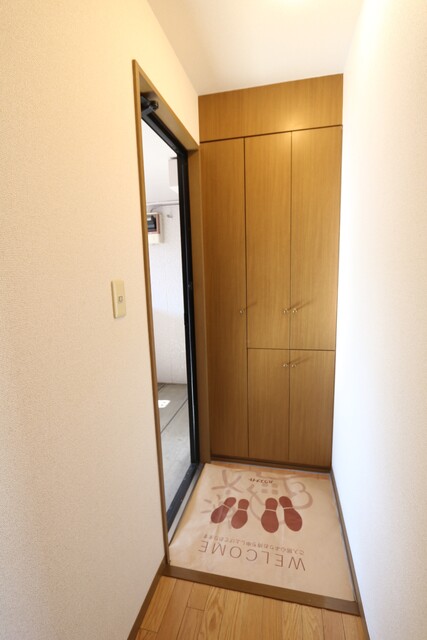 玄関　☆トールタイプのシューズボックス☆