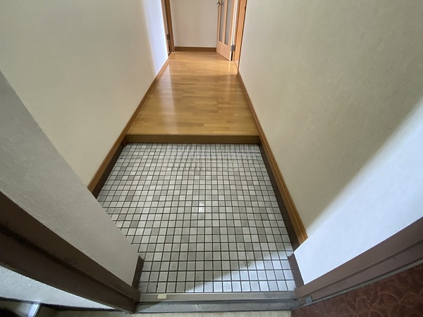 玄関　明るい玄関です