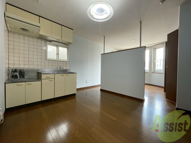 居室・リビング　広くてきれいなリビングです！快適に過ごせそうですね。