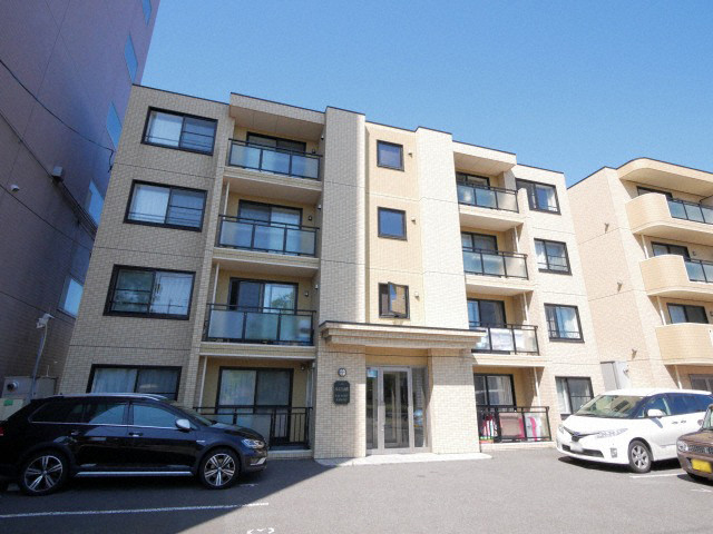 建物外観　☆地下鉄東西線南郷7丁目駅まで徒歩2分！