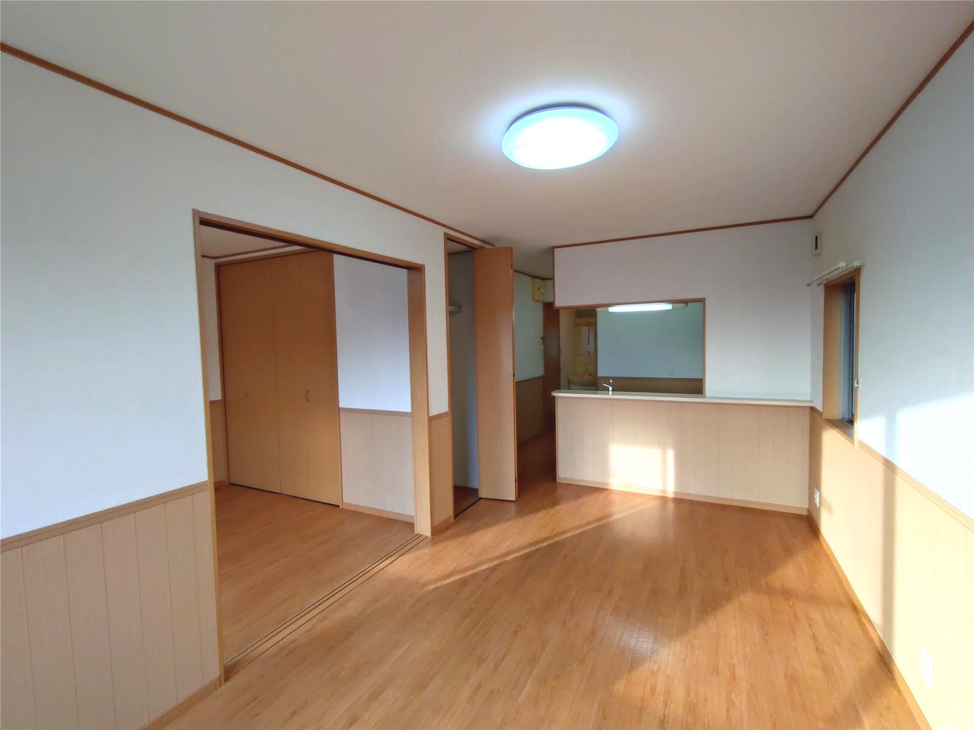 EKハイツの居間写真