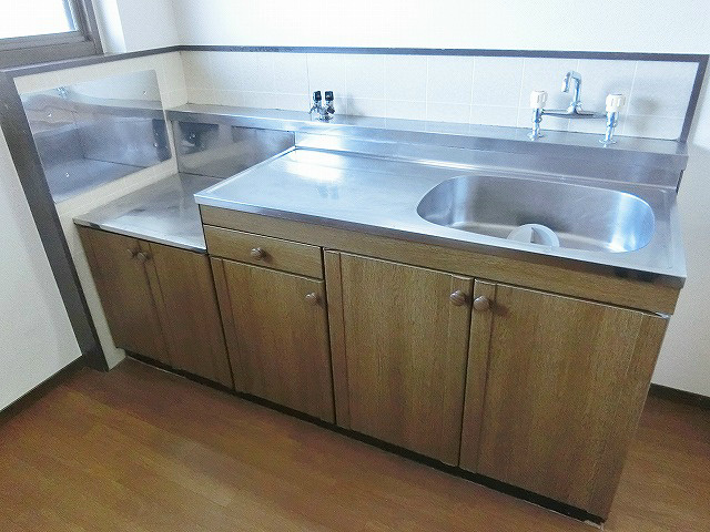 キッチン　ガスコンロ2口設置可能