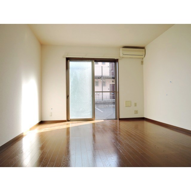 居室・リビング　快適にお過ごしいただける室内です。