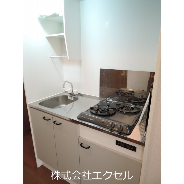 キッチン　二口ガスコンロのキッチンです。