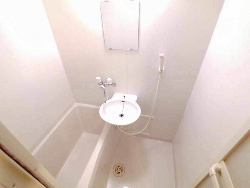 バス・シャワールーム　お風呂：浴室乾燥機つき