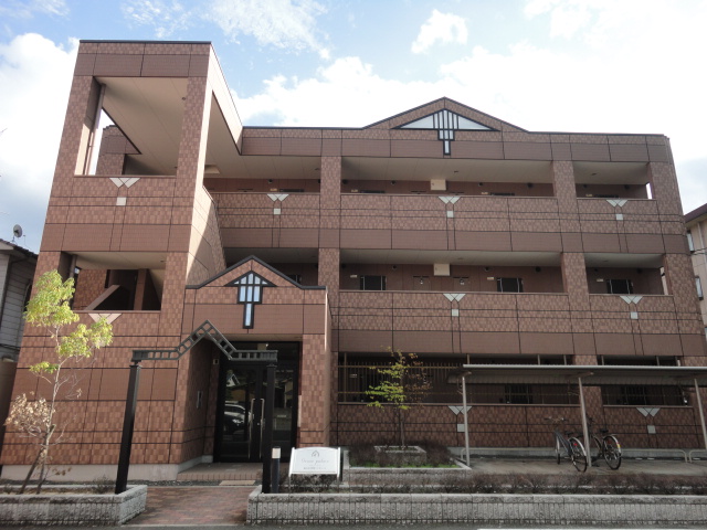 その他共有部分　外観写真（昼）