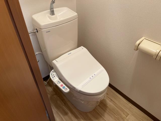トイレ　シャワー付トイレ
