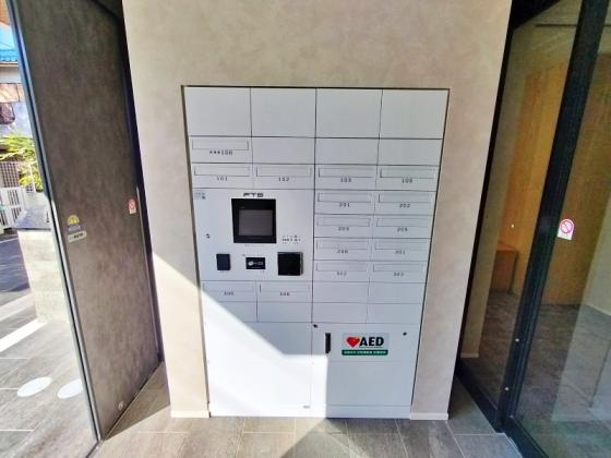 エントランス　宅配ボックスあり