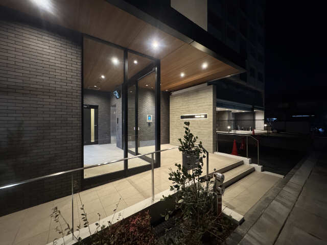 エントランス　高級感あふれるエントランス