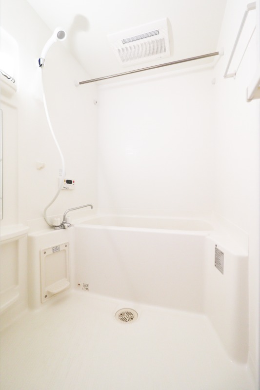 バス・シャワールーム　図面と現状に相違がある場合には現状を優先