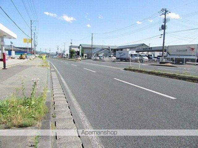 コンビニ　ローソン（コンビニ）まで481m