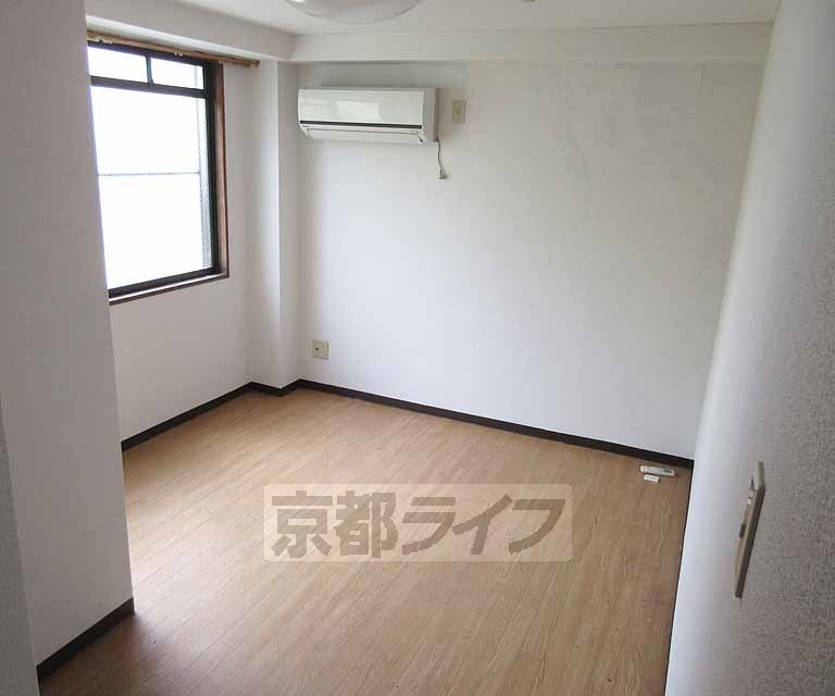 居室・リビング　日当たりのいいお部屋です！