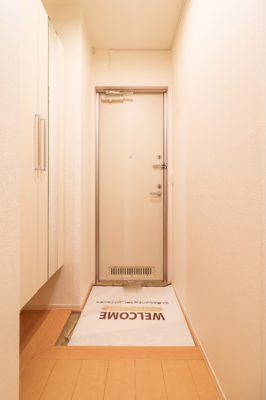 玄関　図面と現状に相違がある場合には現状を優先