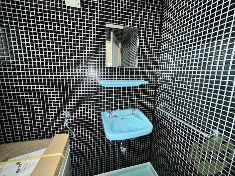 洗面設備　洗面台で朝の身支度も快適にすることができます。