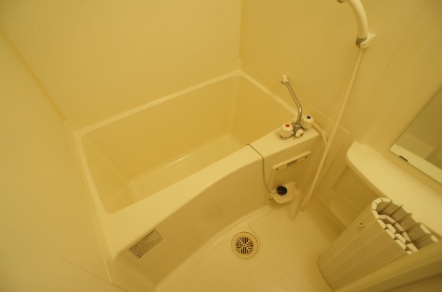 バス・シャワールーム　綺麗なお風呂です