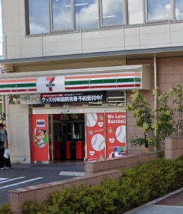 コンビニ　セブン－イレブン広島スタジアムメインゲート前店（コンビニ）まで449m