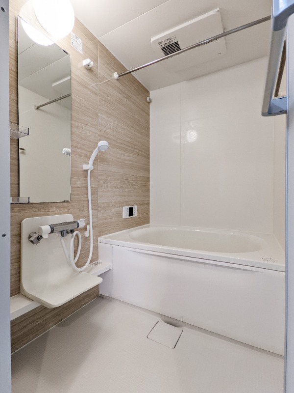 バス・シャワールーム　図面と現状に相違がある場合には現状を優先