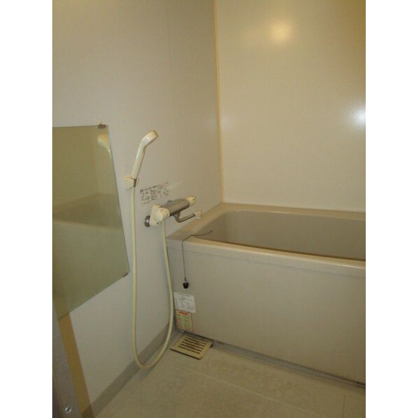 バス・シャワールーム　きれいなお風呂です