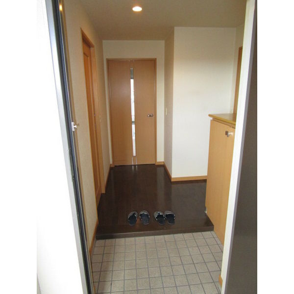 玄関　シンプルで使いやすい玄関です