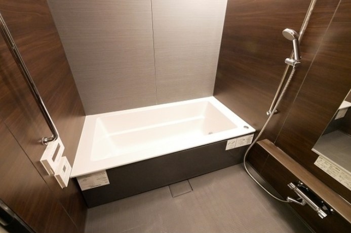 バス・シャワールーム　バス