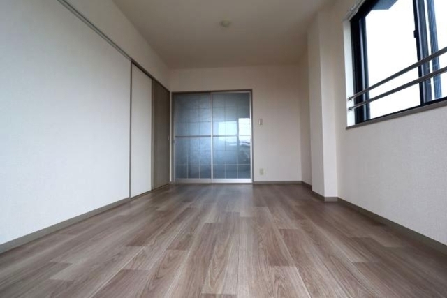 その他部屋・スペース　洋室６帖