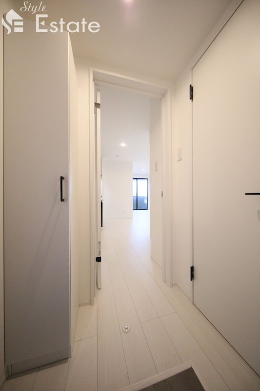 玄関　同仕様内装