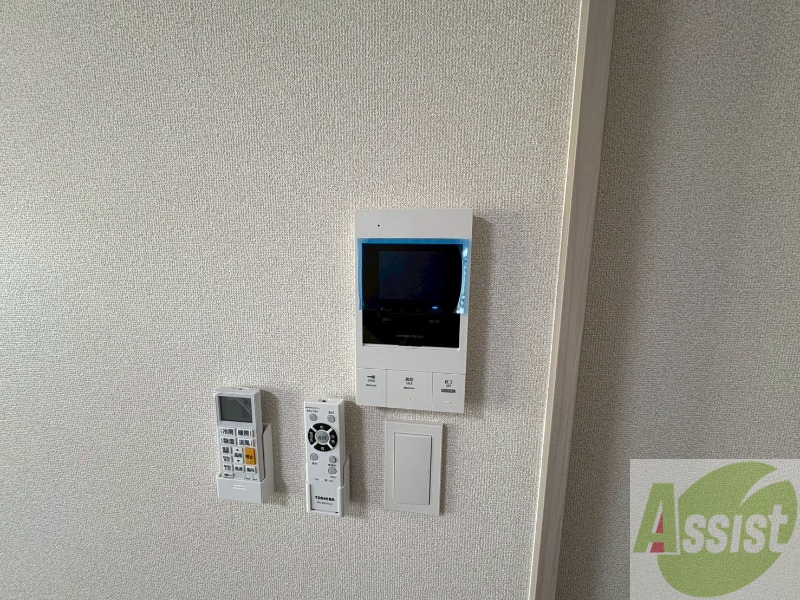 セキュリティ　ＴＶモニター付インターホンです。来客者の顔が見えるので安心！
