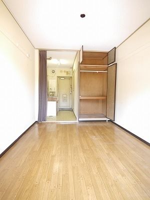 居室・リビング　★お問い合わせはタウンハウジング聖蹟桜ヶ丘店まで★