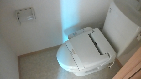 トイレ　ゆったりとした空間のトイレです