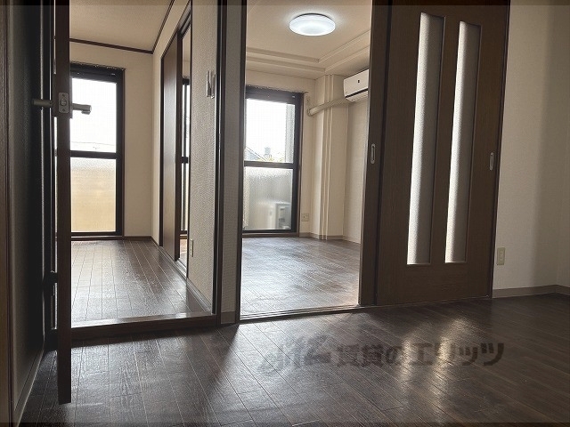 居室・リビング　洋室