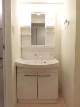 ソラージュ茨木　洗面設備　洗髪洗面化粧台