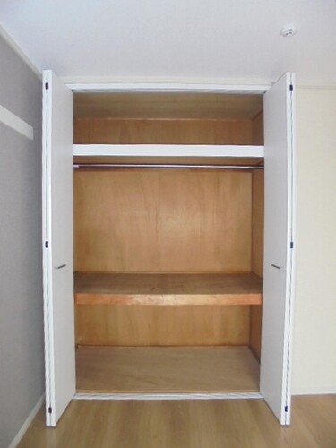 収納　収納　※2013年1月撮影