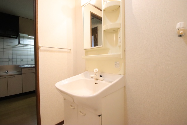 洗面設備　※別室の参考写真の為、現況優先です。