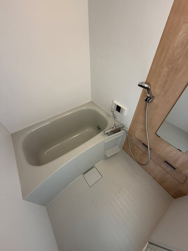 バス・シャワールーム　おしゃれな浴室