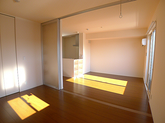 居室・リビング　ＬＤＫ10帖、洋室6帖