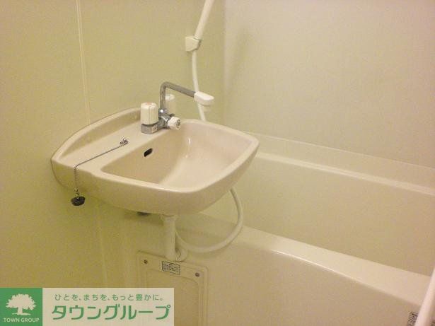 レオパレスサカワの風呂写真