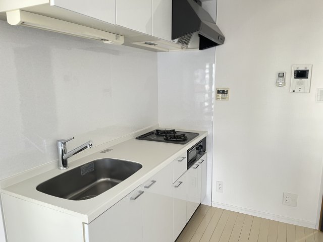 キッチン　※別部屋参考写真