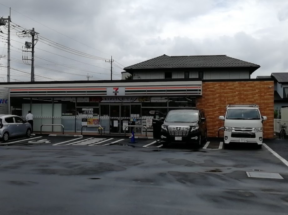 コンビニ　セブンイレブン 川口青果市場入口店（コンビニ）まで261m