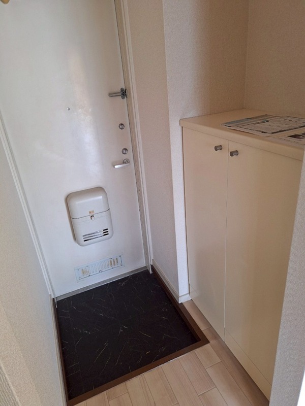 玄関　別部屋参考写真
