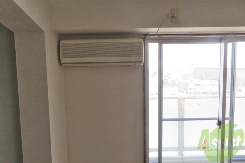 その他設備　エアコンも一台付き。夏も冬も安心。