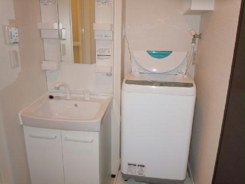 洗面設備　独立洗面台、洗濯機