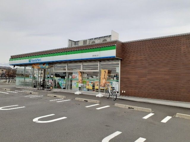 コンビニ　ファミリーマート袋井新池店（コンビニ）まで120m