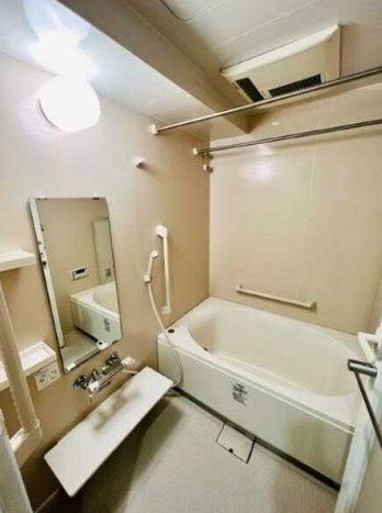 バス・シャワールーム　☆ゆったりくつろげるお風呂☆