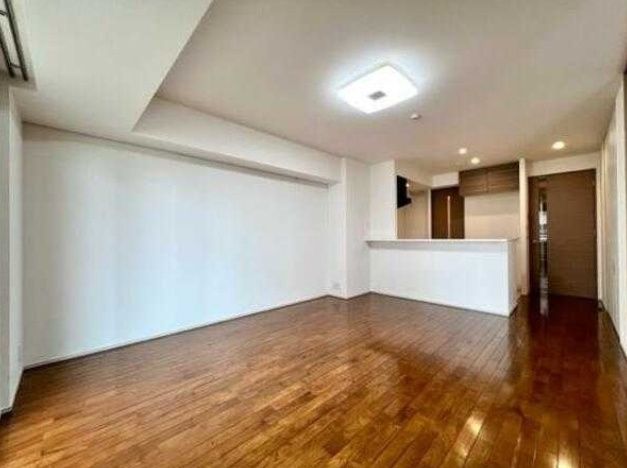 居室・リビング　☆明るい洋室☆