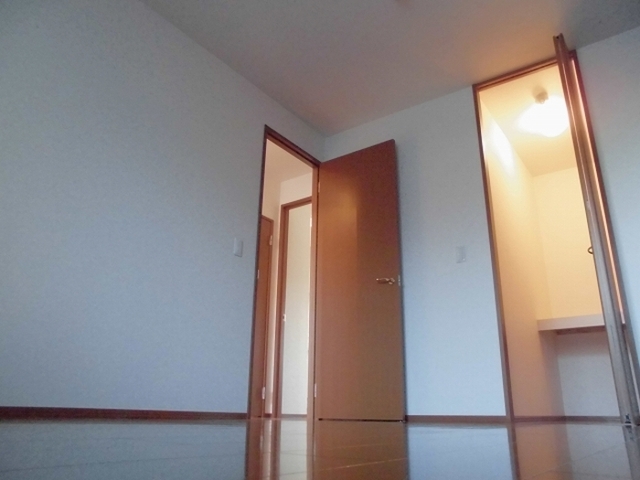 その他部屋・スペース　洋室６帖