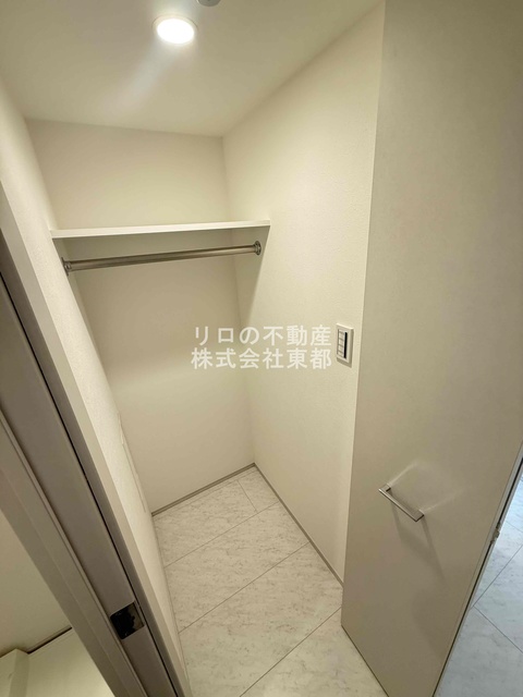 収納　奥行のあるウォークインクローゼットならお荷物多い方でも安心☆