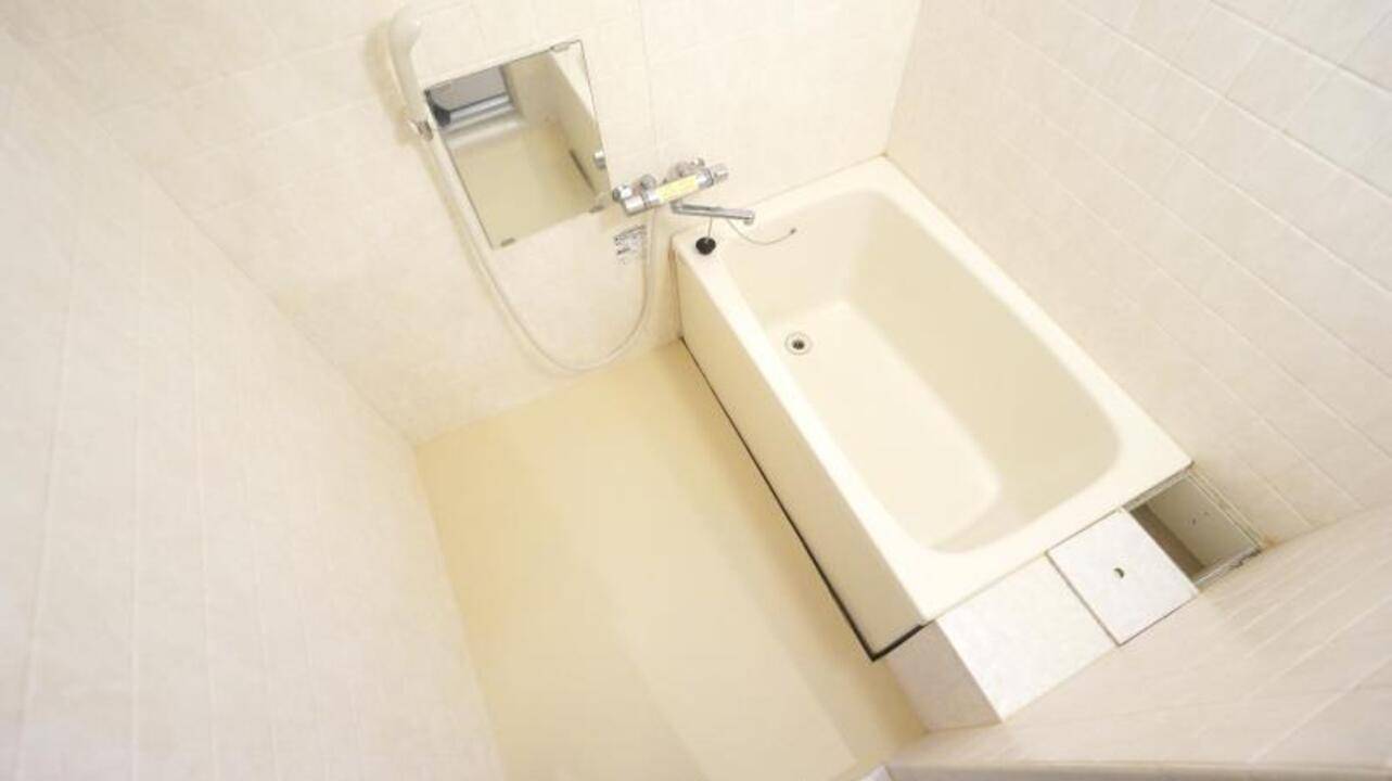 バス・シャワールーム　浴室