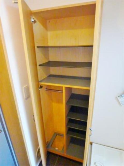 収納　シューズボックス